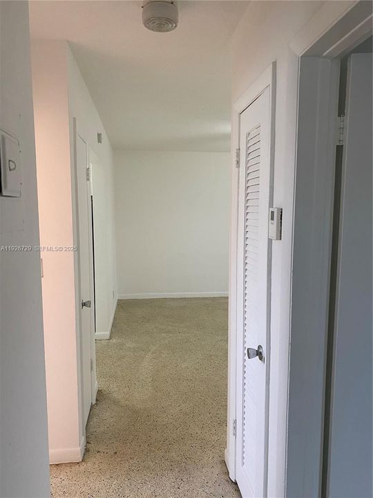 出租: $2,250 (2 贝兹, 1 浴室, 950 平方英尺)