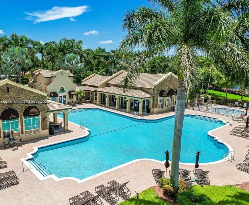 For Sale: $450,000 (3 beds, 2 baths, 1380 Square Feet)