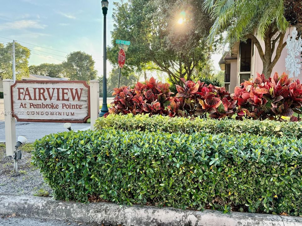 На продажу: $265,000 (2 спален, 2 ванн, 806 Квадратных фут)