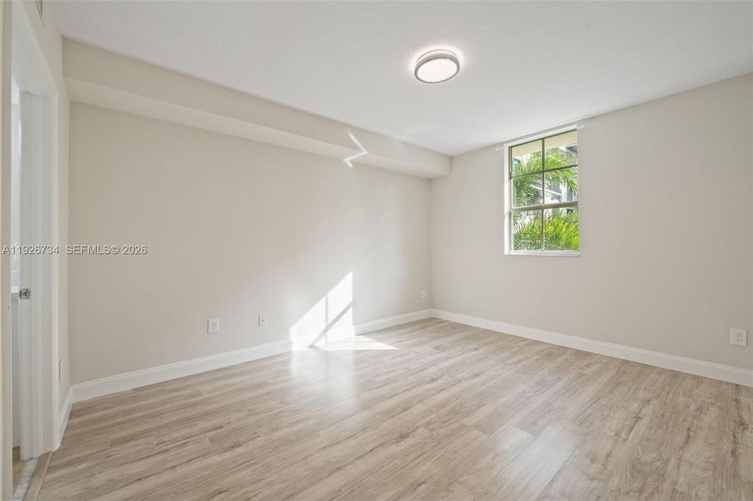 Activo con contrato: $535,000 (2 camas, 2 baños, 1144 Pies cuadrados)
