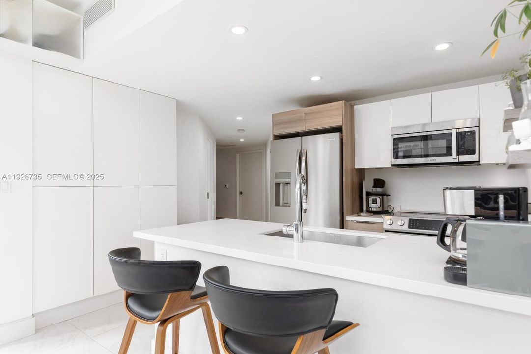 В аренду: $5,950 (2 спален, 2 ванн, 1276 Квадратных фут)