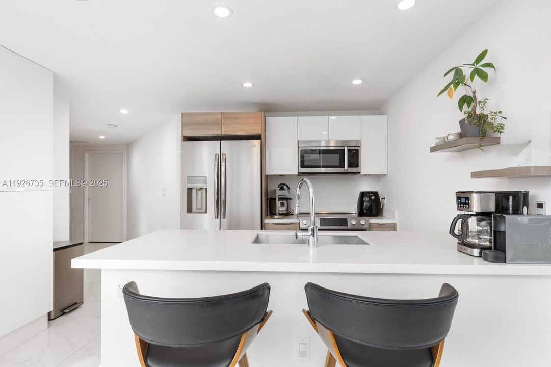 В аренду: $5,950 (2 спален, 2 ванн, 1276 Квадратных фут)