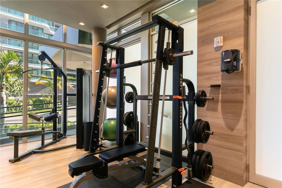 В аренду: $5,950 (2 спален, 2 ванн, 1276 Квадратных фут)