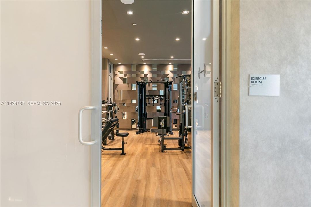 В аренду: $5,950 (2 спален, 2 ванн, 1276 Квадратных фут)