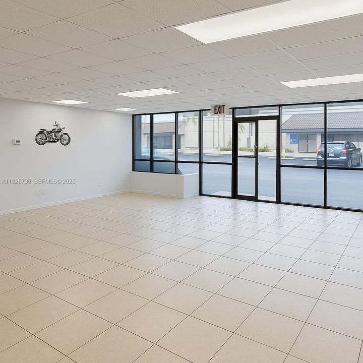 В аренду: $4,700 (0 спален, 0 ванн, 0 Квадратных фут)