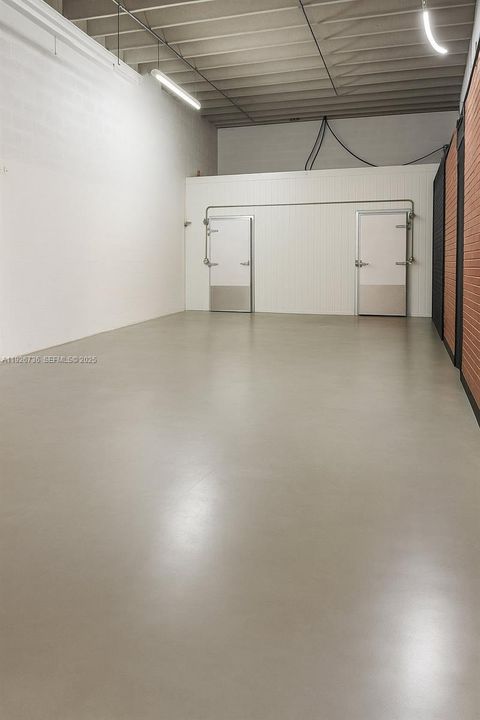 В аренду: $4,700 (0 спален, 0 ванн, 0 Квадратных фут)