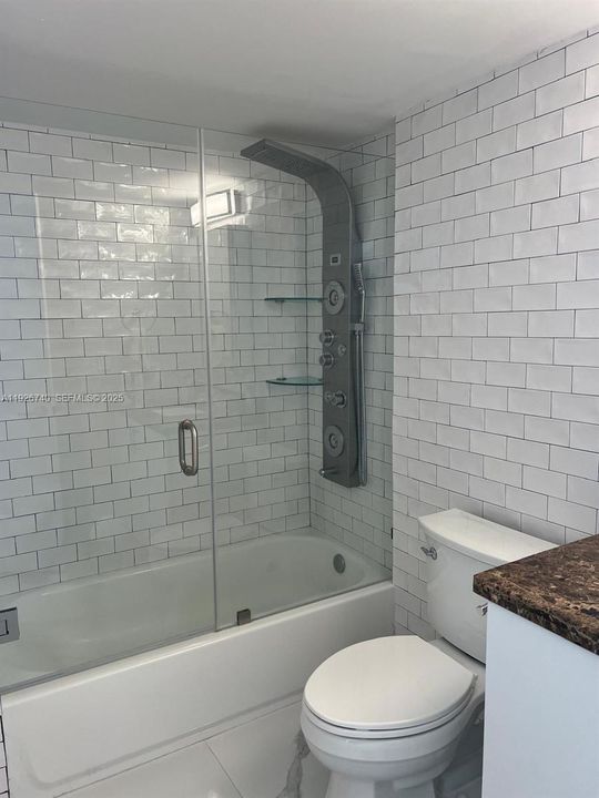 出租: $4,500 (2 贝兹, 2 浴室, 1024 平方英尺)