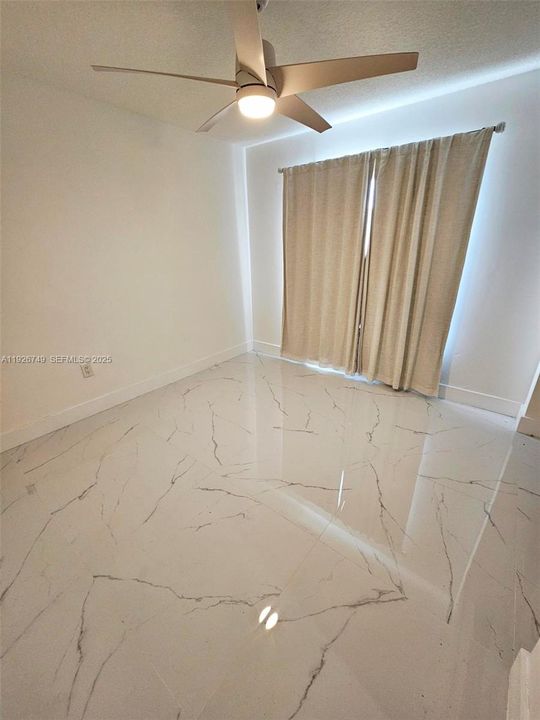 В аренду: $3,400 (3 спален, 2 ванн, 1448 Квадратных фут)