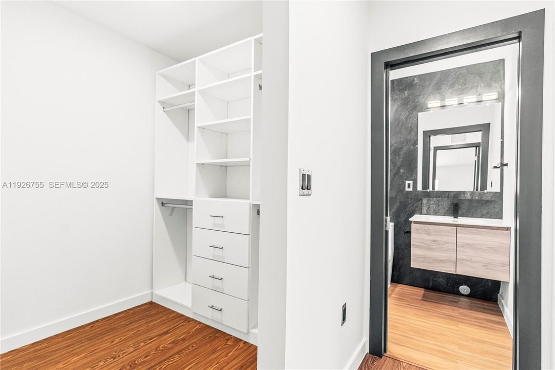 На продажу: $616,000 (3 спален, 2 ванн, 1170 Квадратных фут)