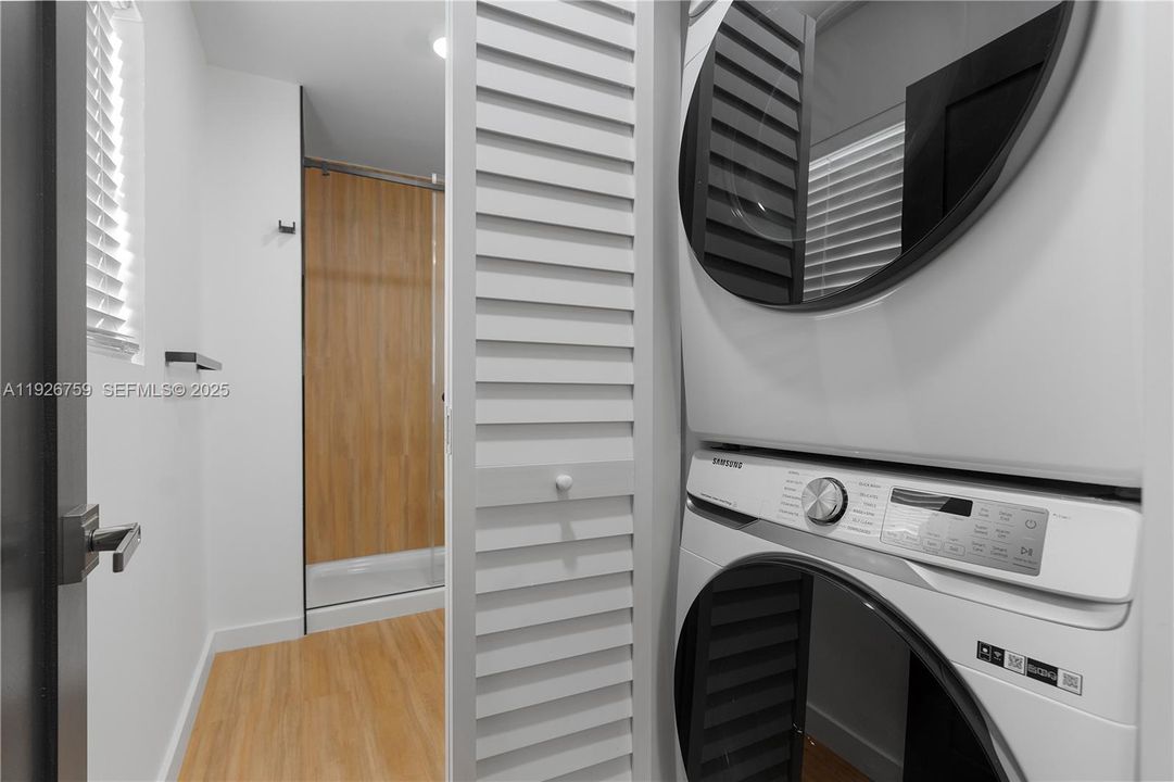 В аренду: $3,300 (3 спален, 2 ванн, 1130 Квадратных фут)