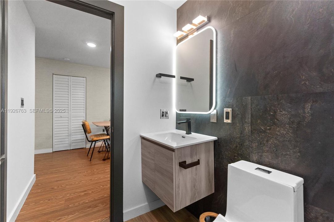 В аренду: $3,900 (3 спален, 2 ванн, 1314 Квадратных фут)