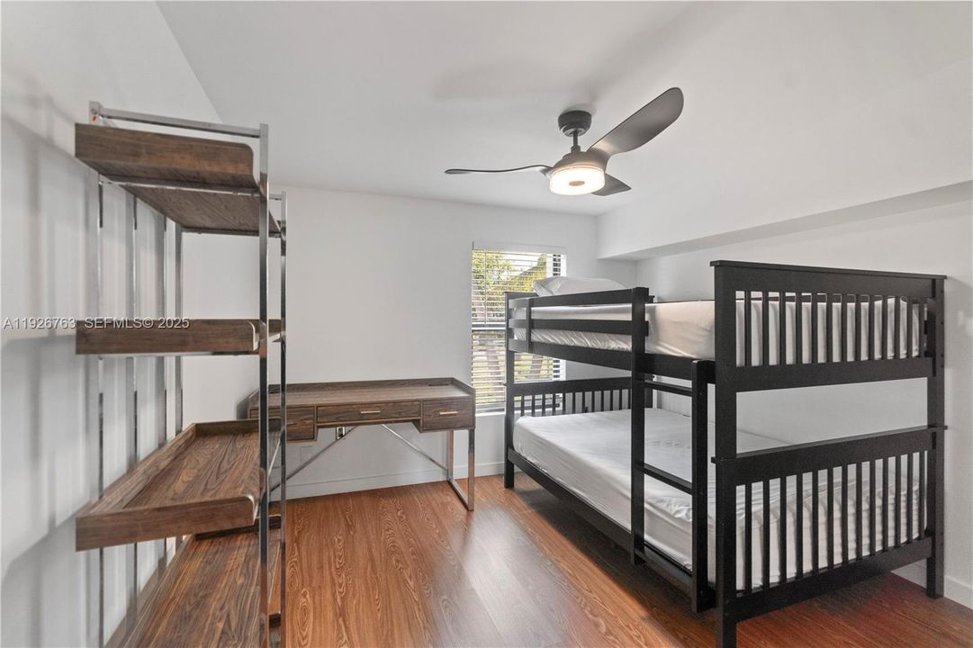 В аренду: $3,900 (3 спален, 2 ванн, 1314 Квадратных фут)