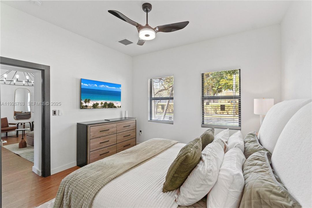 В аренду: $3,900 (3 спален, 2 ванн, 1314 Квадратных фут)