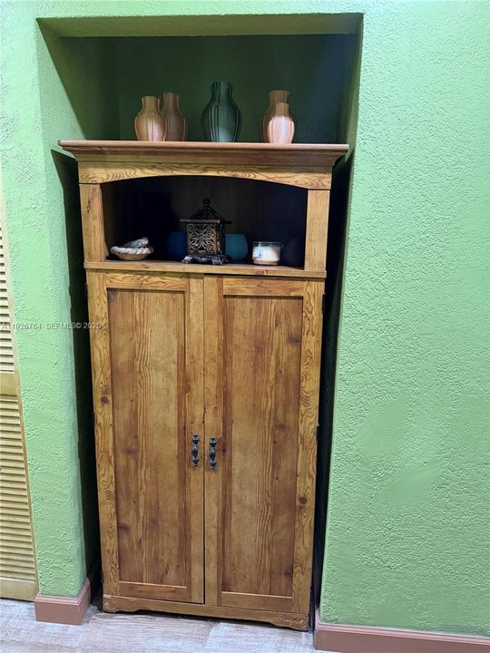 En Venta: $750,000 (4 camas, 2 baños, 1646 Pies cuadrados)