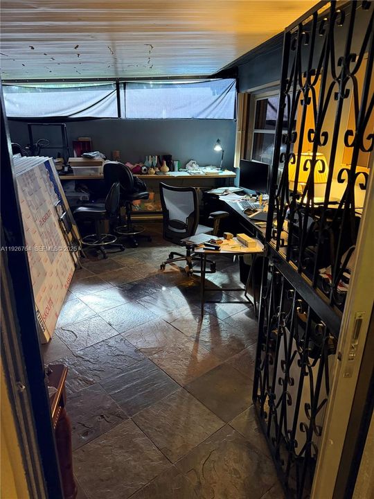 En Venta: $750,000 (4 camas, 2 baños, 1646 Pies cuadrados)