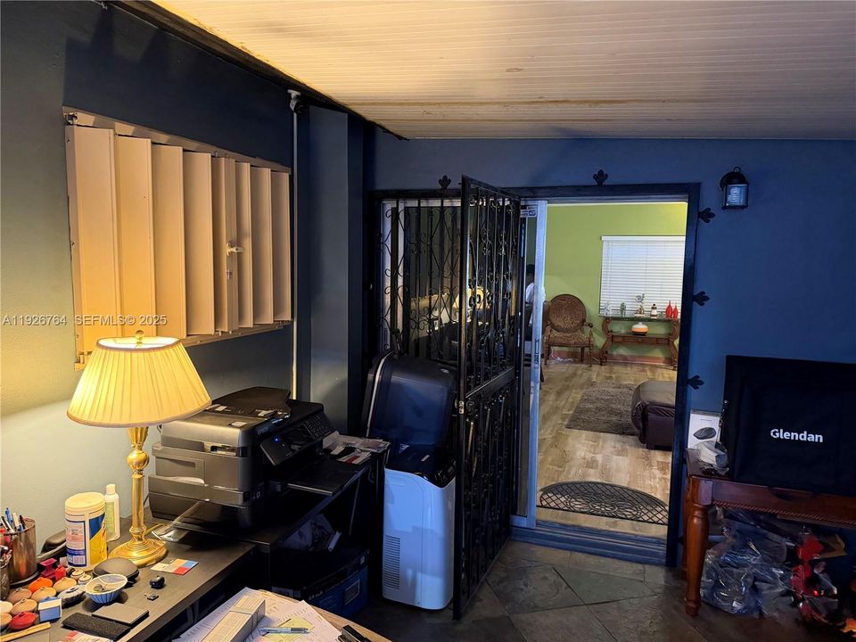 En Venta: $750,000 (4 camas, 2 baños, 1646 Pies cuadrados)