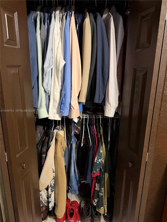 En Venta: $750,000 (4 camas, 2 baños, 1646 Pies cuadrados)