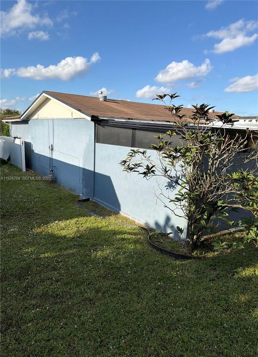 En Venta: $750,000 (4 camas, 2 baños, 1646 Pies cuadrados)