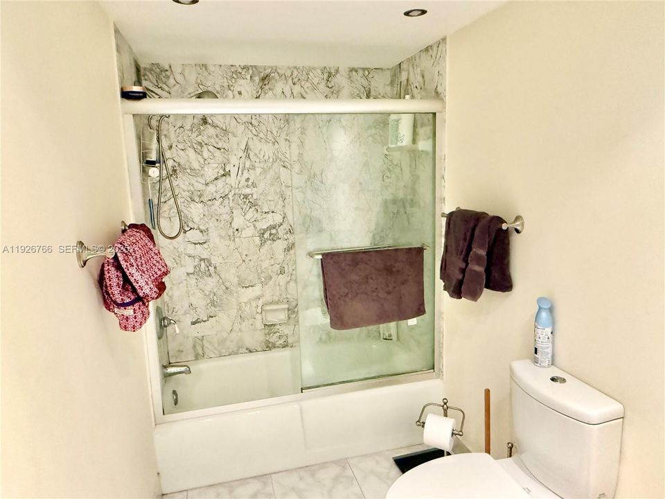 For Rent: $3,300 (2 beds, 2 baths, 1350 Square Feet)