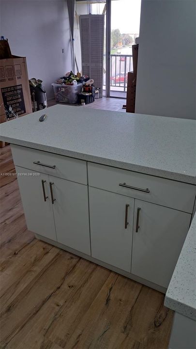 В аренду: $2,450 (2 спален, 1 ванн, 968 Квадратных фут)