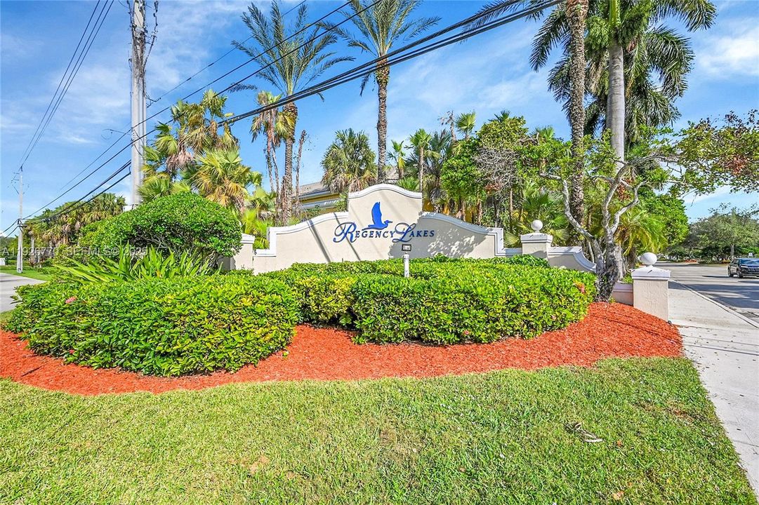 待售: $699,000 (3 贝兹, 2 浴室, 2044 平方英尺)