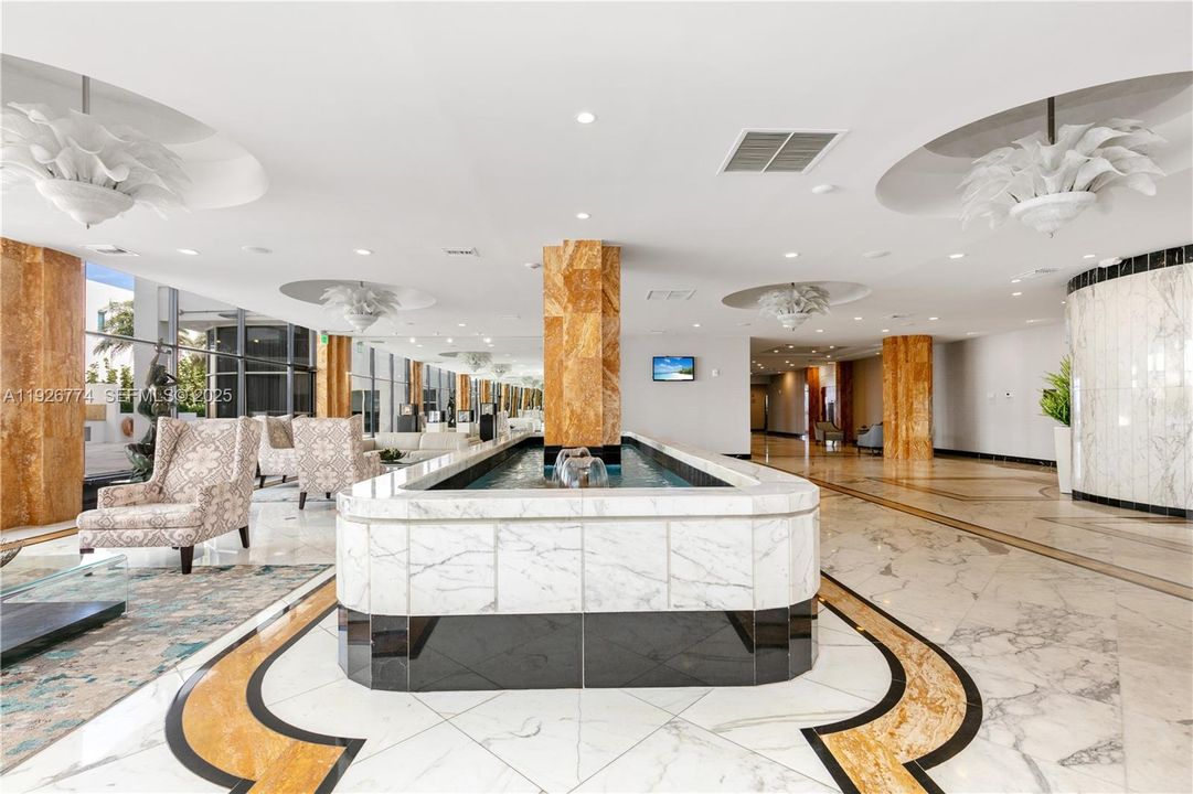 For Sale: $549,000 (2 beds, 2 baths, 1868 Square Feet)