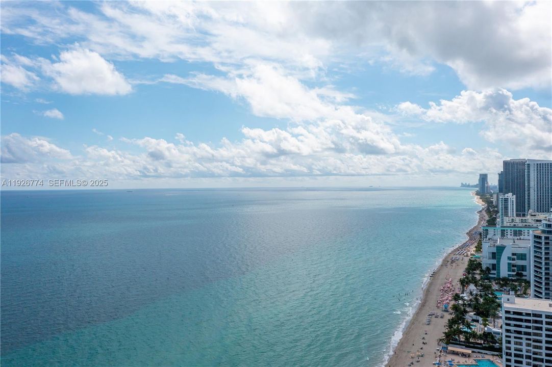 For Sale: $549,000 (2 beds, 2 baths, 1868 Square Feet)