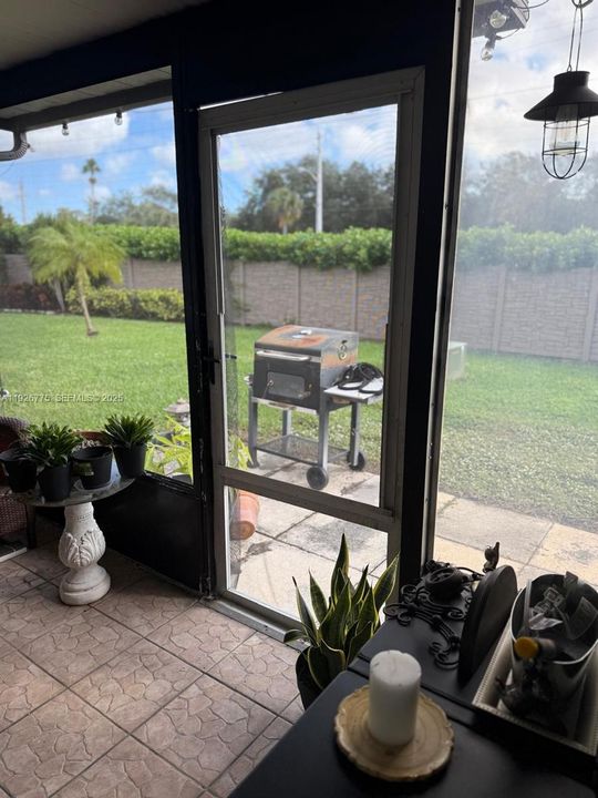 En Venta: $375,000 (3 camas, 2 baños, 1393 Pies cuadrados)