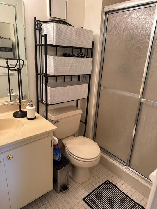 En Venta: $375,000 (3 camas, 2 baños, 1393 Pies cuadrados)