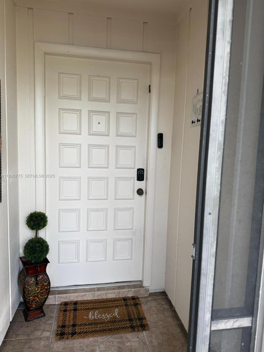 En Venta: $375,000 (3 camas, 2 baños, 1393 Pies cuadrados)