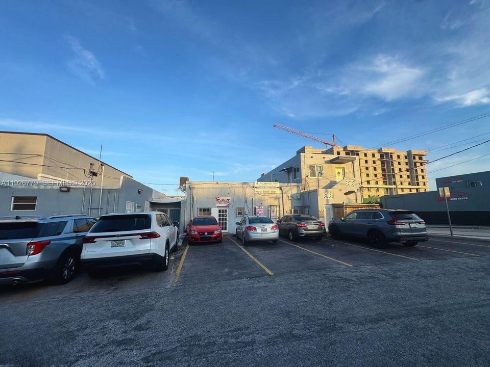 В аренду: $1,650 (0 спален, 0 ванн, 0 Квадратных фут)