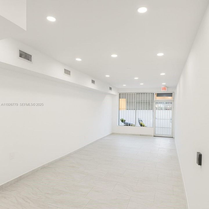 В аренду: $1,650 (0 спален, 0 ванн, 0 Квадратных фут)