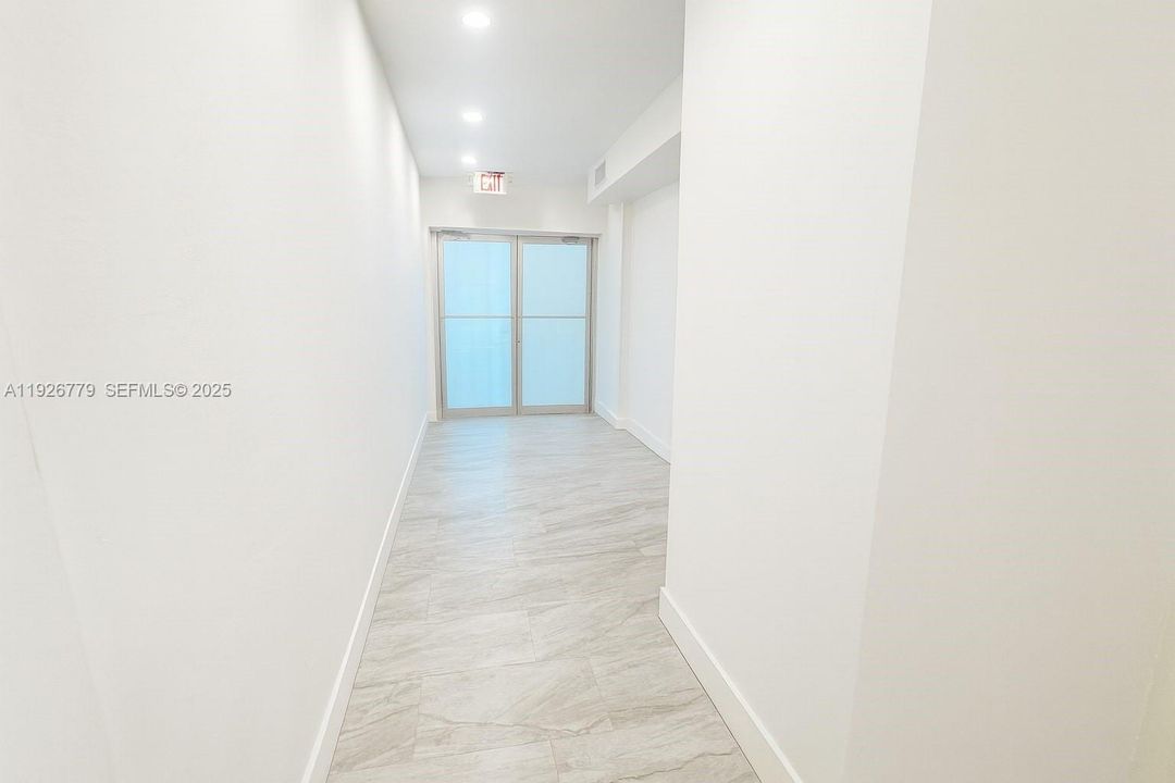 В аренду: $1,650 (0 спален, 0 ванн, 0 Квадратных фут)