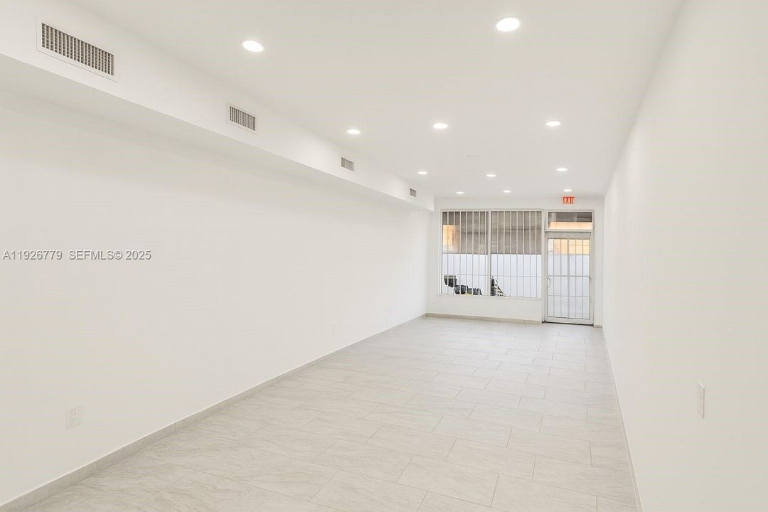 В аренду: $1,650 (0 спален, 0 ванн, 0 Квадратных фут)