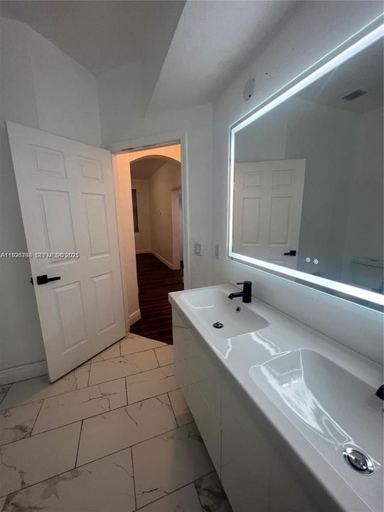 В аренду: $2,800 (3 спален, 2 ванн, 1491 Квадратных фут)