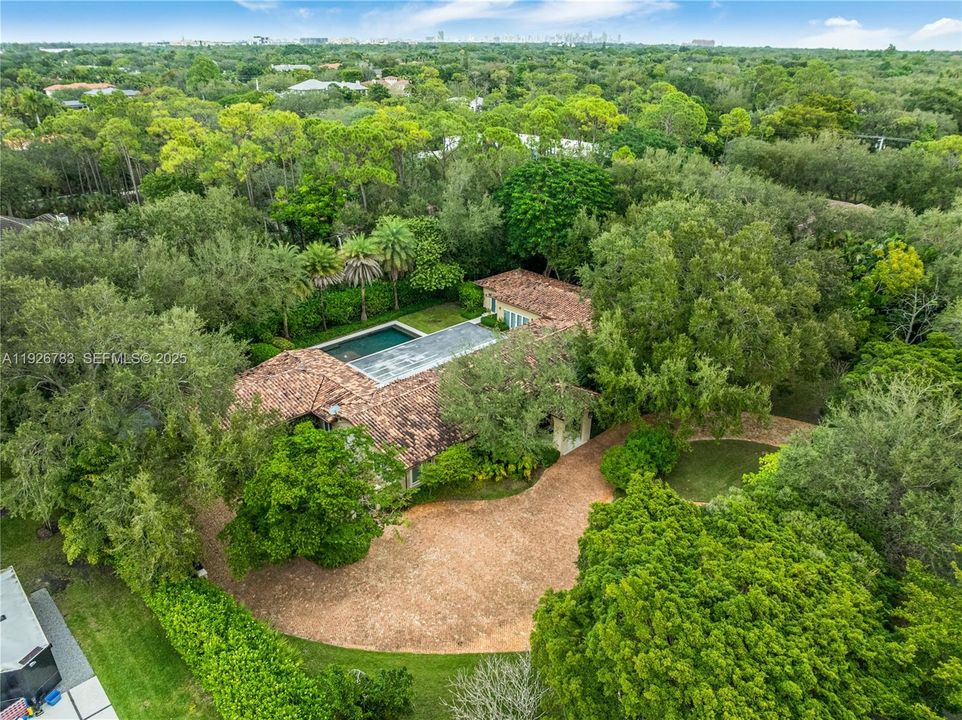 En Venta: $3,950,000 (5 camas, 5 baños, 4598 Pies cuadrados)