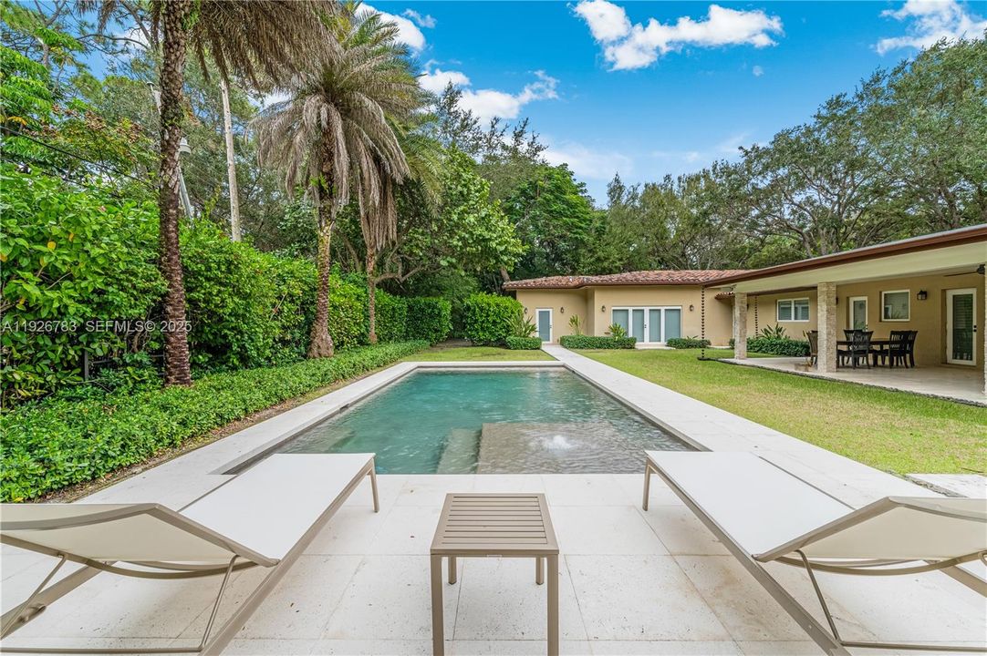 En Venta: $3,950,000 (5 camas, 5 baños, 4598 Pies cuadrados)