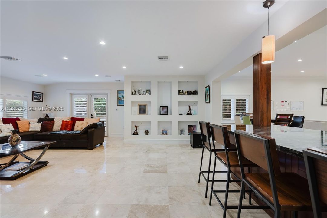 En Venta: $3,950,000 (5 camas, 5 baños, 4598 Pies cuadrados)