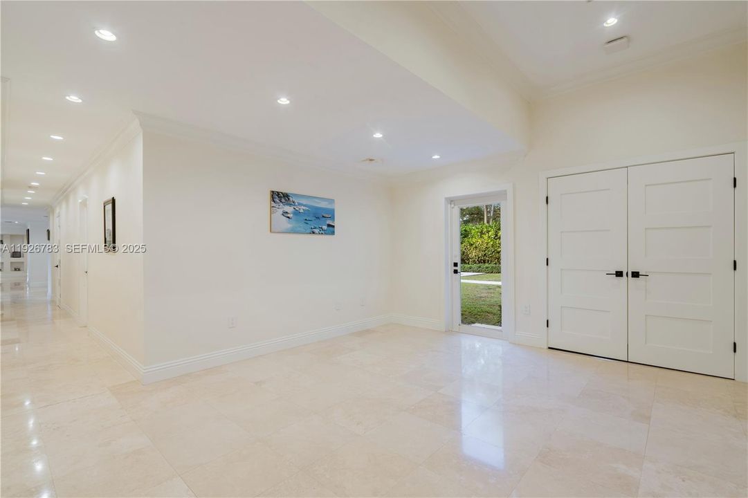 En Venta: $3,950,000 (5 camas, 5 baños, 4598 Pies cuadrados)