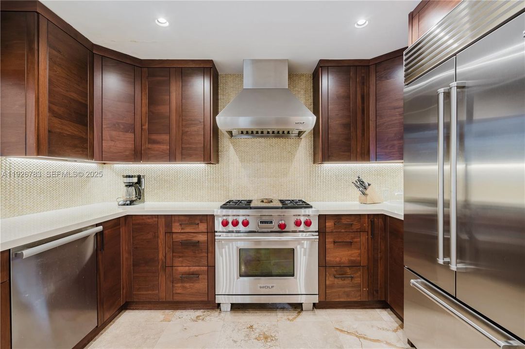 En Venta: $3,950,000 (5 camas, 5 baños, 4598 Pies cuadrados)