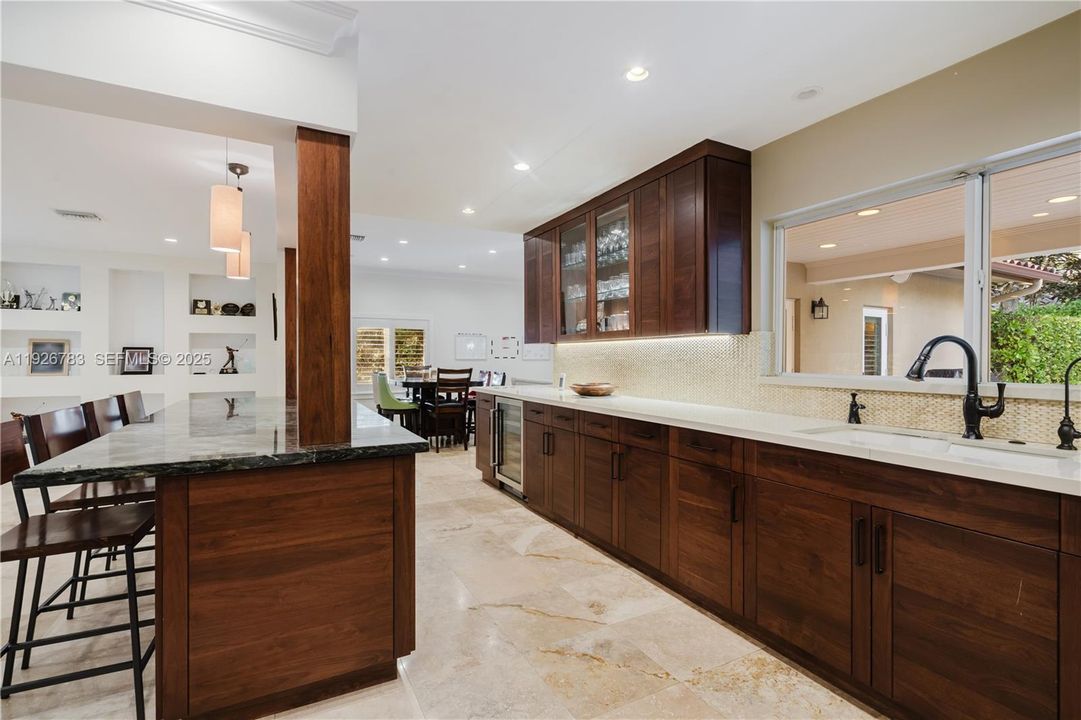 En Venta: $3,950,000 (5 camas, 5 baños, 4598 Pies cuadrados)