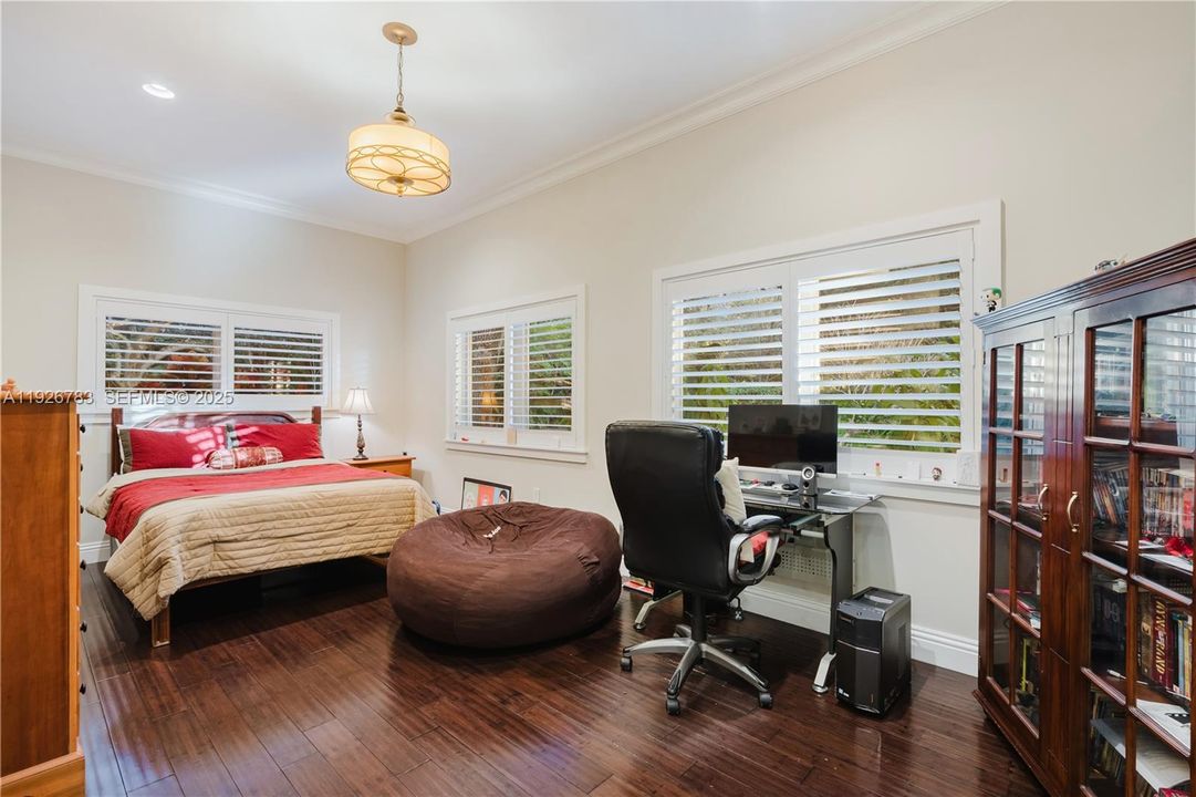 En Venta: $3,950,000 (5 camas, 5 baños, 4598 Pies cuadrados)