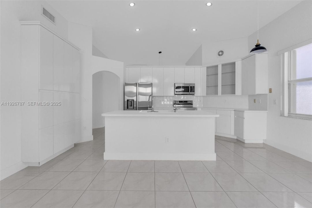 待售: $899,000 (3 贝兹, 2 浴室, 1968 平方英尺)