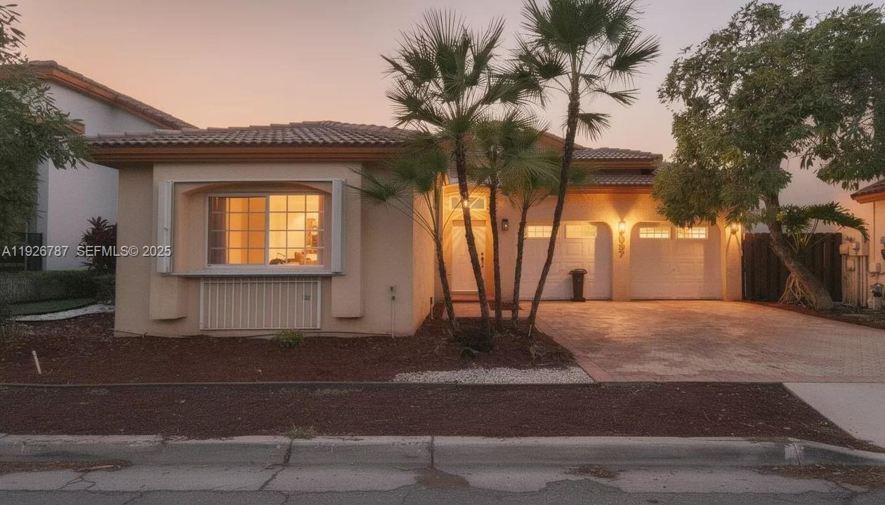 待售: $899,000 (3 贝兹, 2 浴室, 1968 平方英尺)