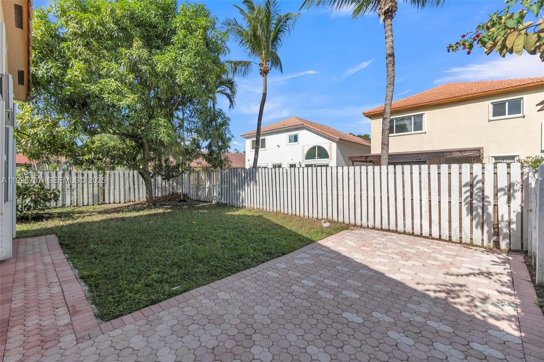 待售: $899,000 (3 贝兹, 2 浴室, 1968 平方英尺)