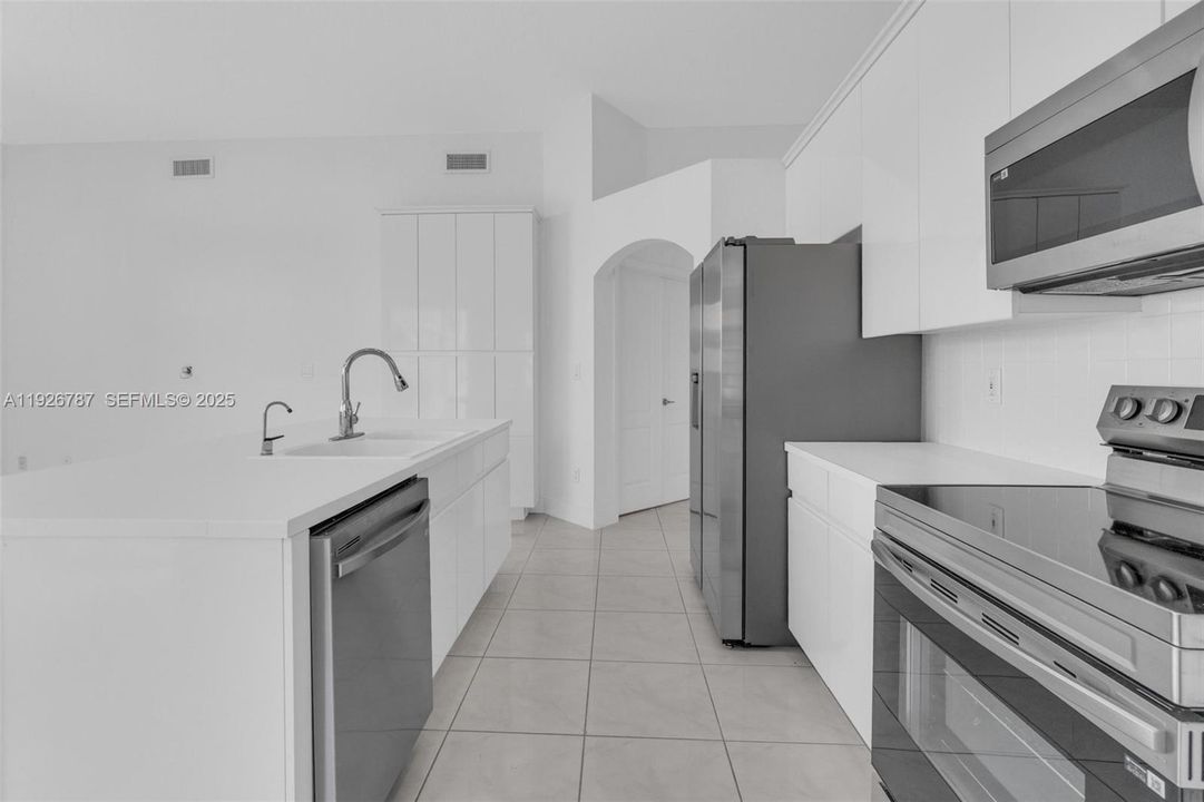 待售: $899,000 (3 贝兹, 2 浴室, 1968 平方英尺)