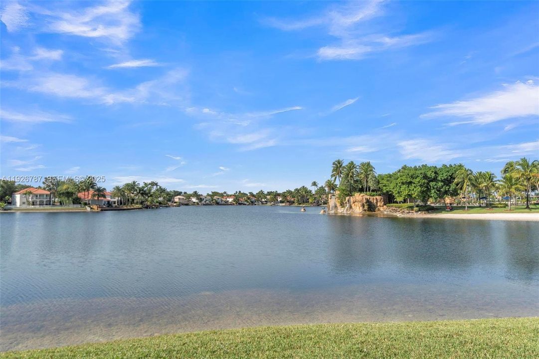 待售: $899,000 (3 贝兹, 2 浴室, 1968 平方英尺)