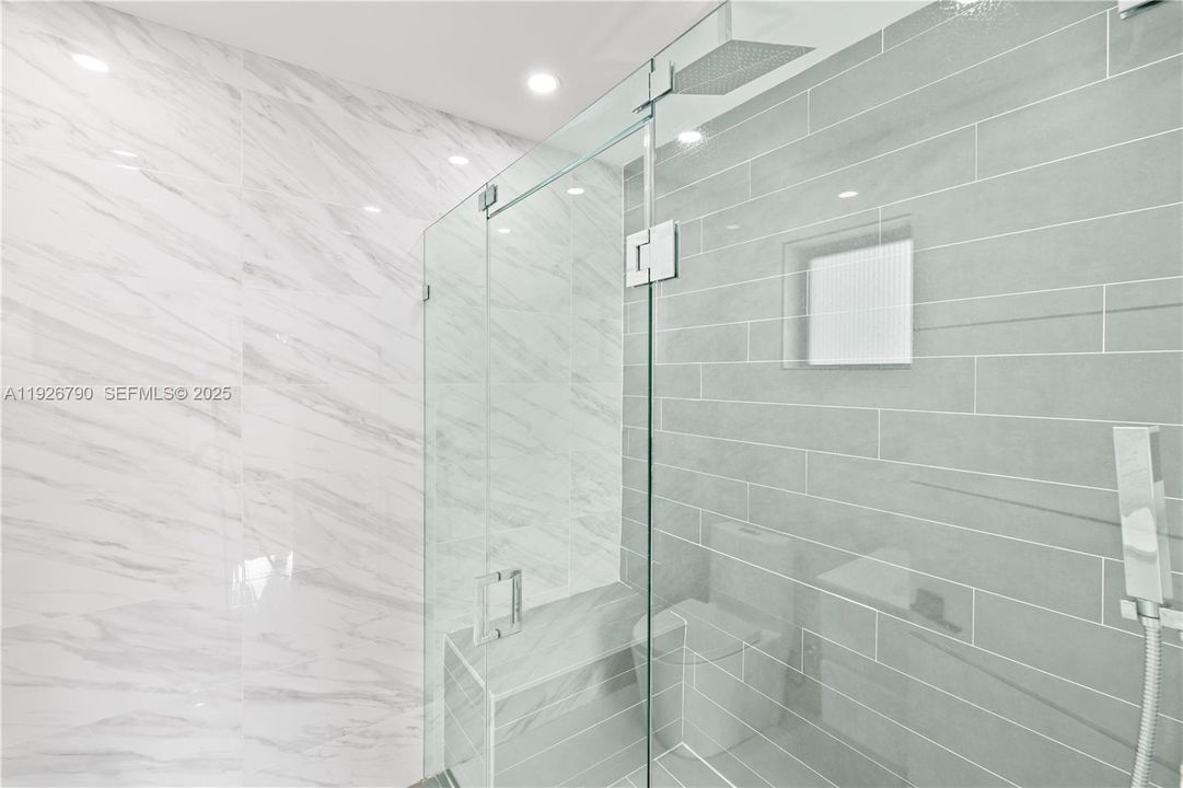 For Sale: $3,025,000 (4 beds, 3 baths, 2672 Square Feet)