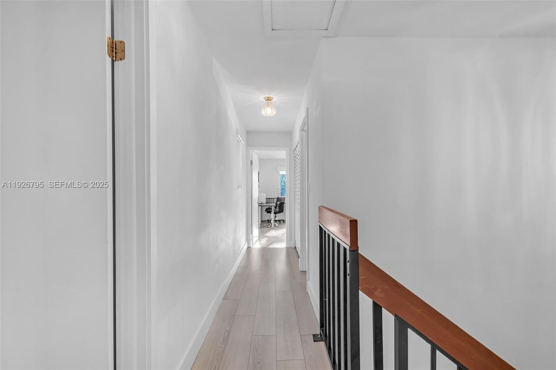 For Sale: $595,000 (4 beds, 2 baths, 1712 Square Feet)