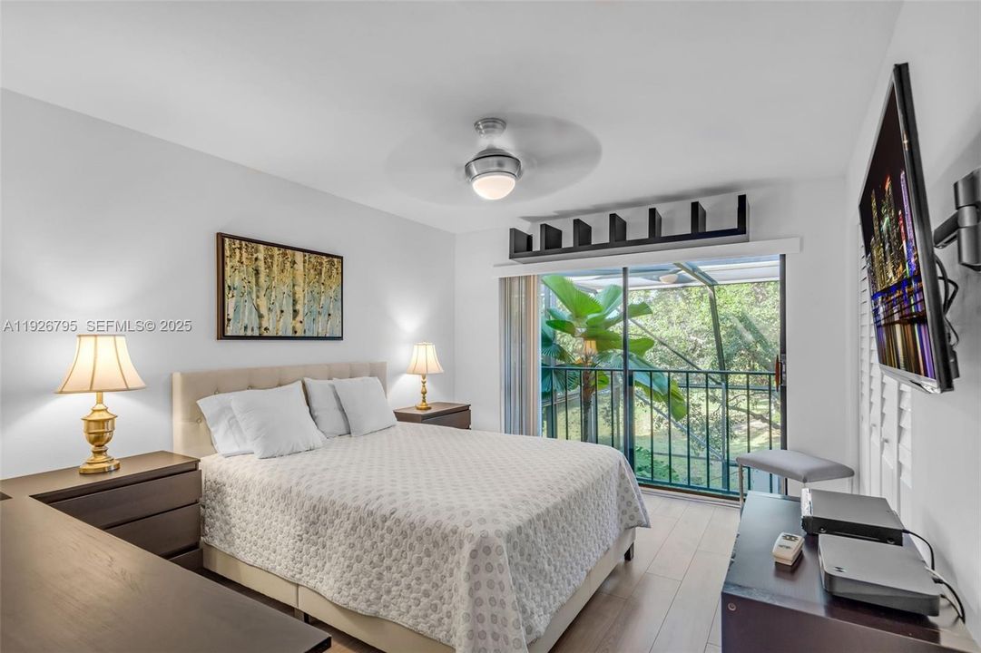 For Sale: $595,000 (4 beds, 2 baths, 1712 Square Feet)